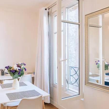Stylish & Spacious 2bd For 6 Bergamote 15 Apartment