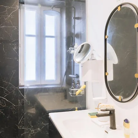 Stylish & Spacious 2bd For 6 Bergamote 15 Apartment